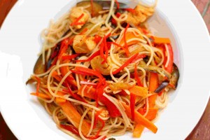 Chow Mein de Pollo