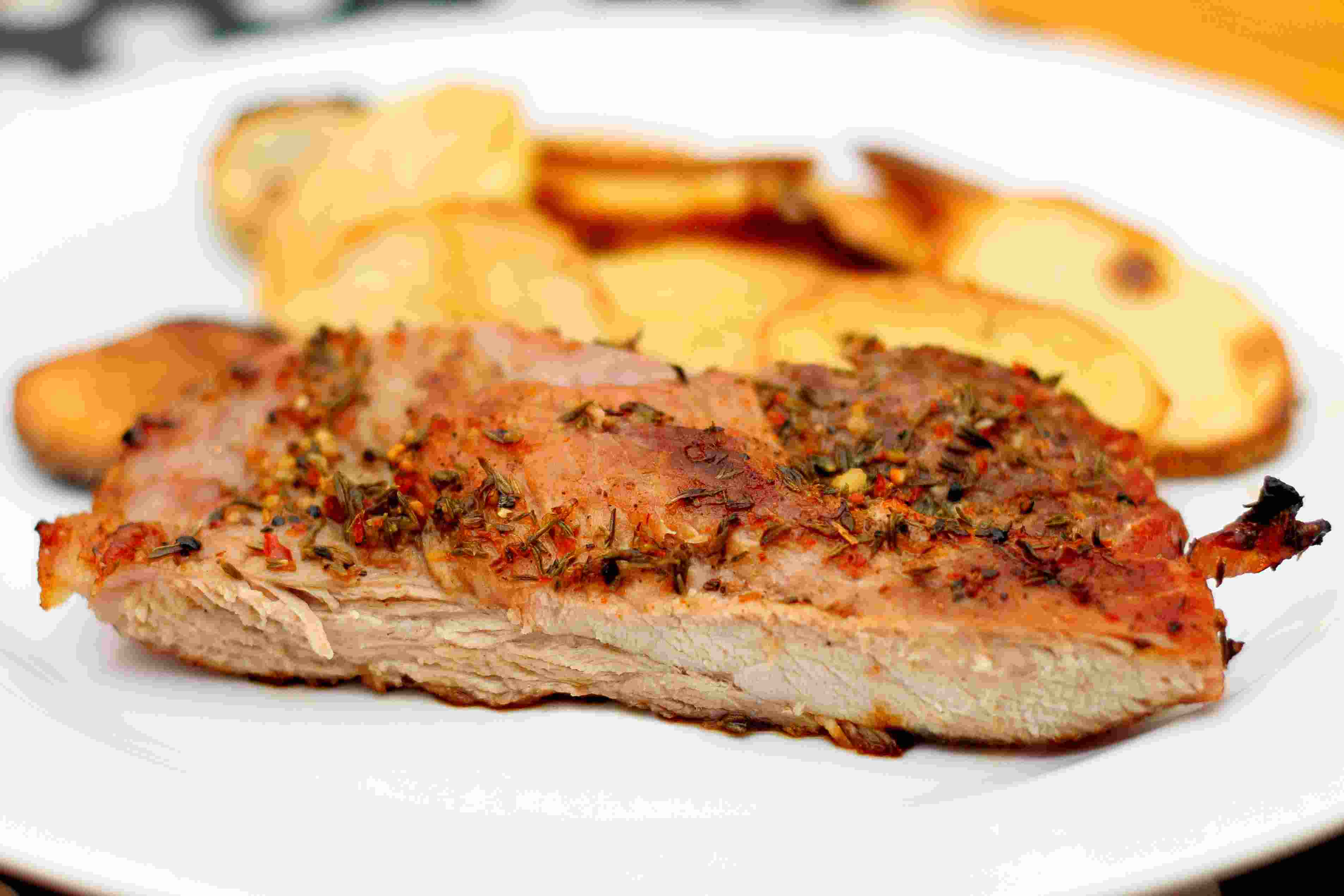 En este momento estás viendo Matambre de cerdo con papas asadas